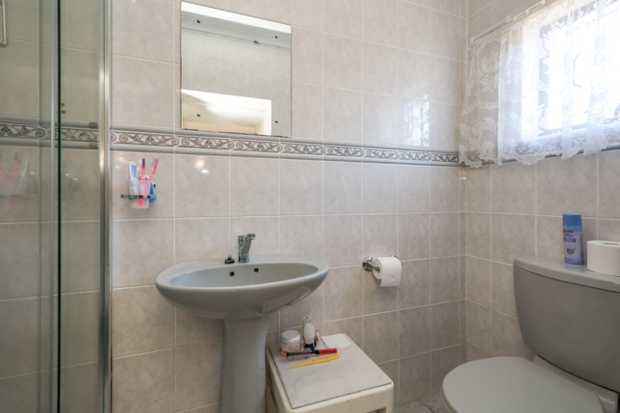 4 Bedroom Property for Sale in Heather Park Western Cape